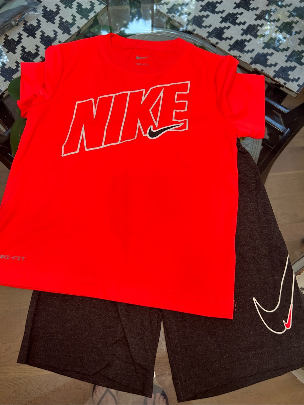 Nike Bright Red Logo Short Sleeve Tee